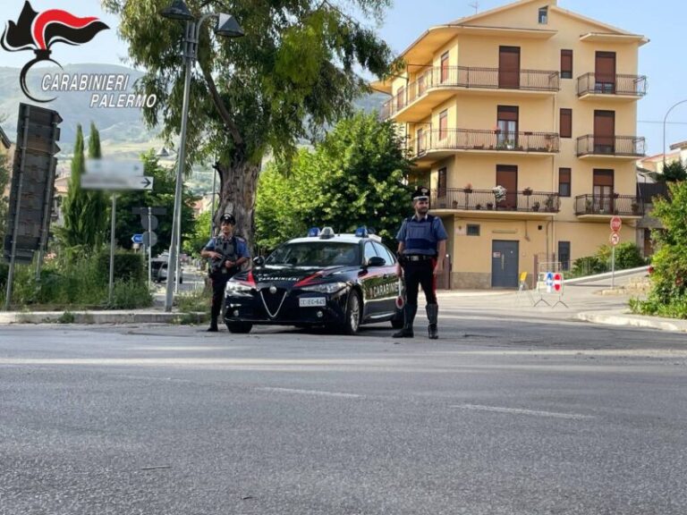 Provincia di Palermo, i carabinieri arrestano due ragazzi per spaccio di stupefacenti VIDEO