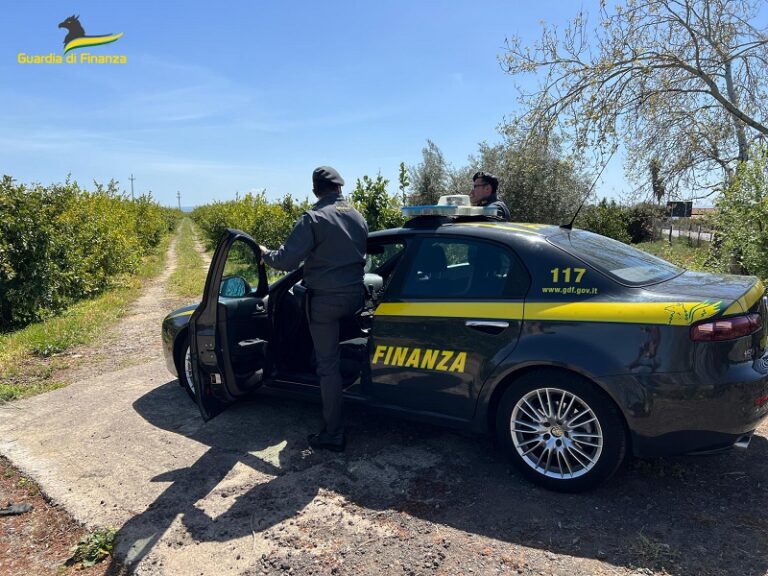 Scoperti dalla Guardia di Finanza 35 lavoratori in nero e 9 irregolari: sanzioni per 270mila euro a Paternò