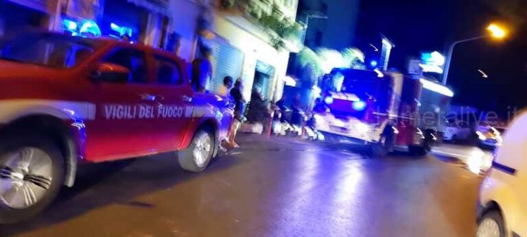 Momenti di paura a Termini Imerese: vigili del fuoco in azione FOTO