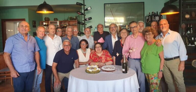 Dopo 46 anni si riuniscono a Termini Imerese i “ragazzi” della V A del liceo scientifico Gregorio Ugdulena FOTO