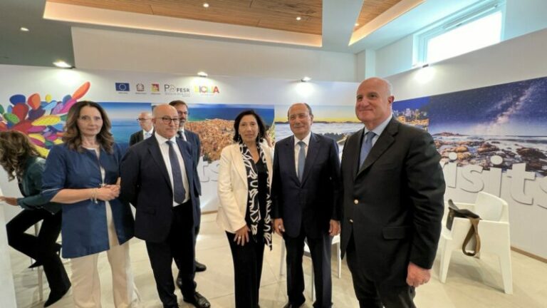 Turismo Schifani visita stand Bte “Sicilia deve essere brava a promuovere sue bellezze all’estero”