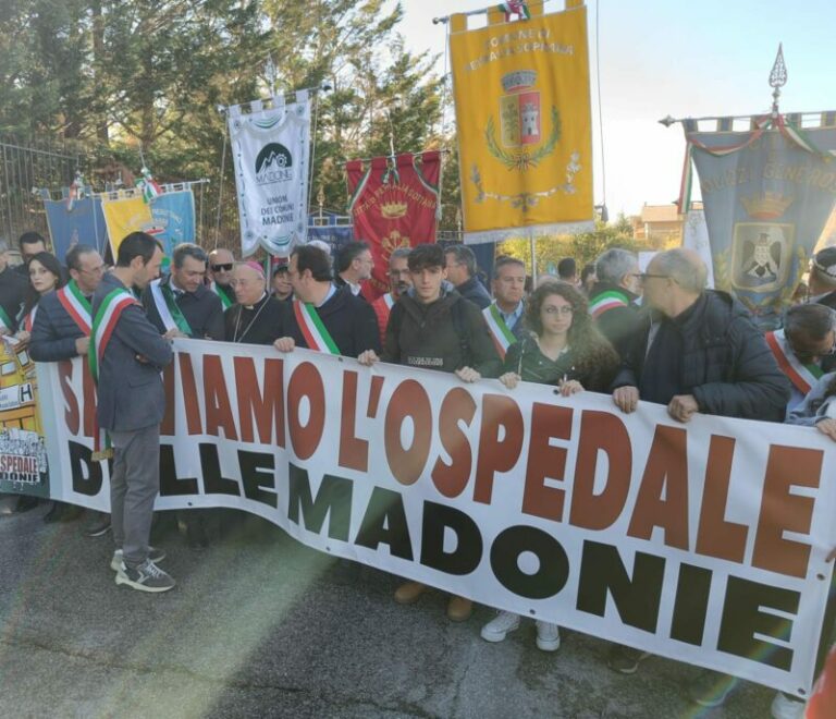 Chiusura ospedale Petralia, Vescovo di Cefalù: “Questo è il giorno del risveglio del popolo delle Madonie”