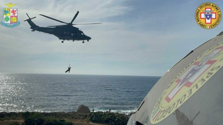 Capo Gallo: intervento con 118 e Aeronautica Militare per un escursionista ferito FOTO