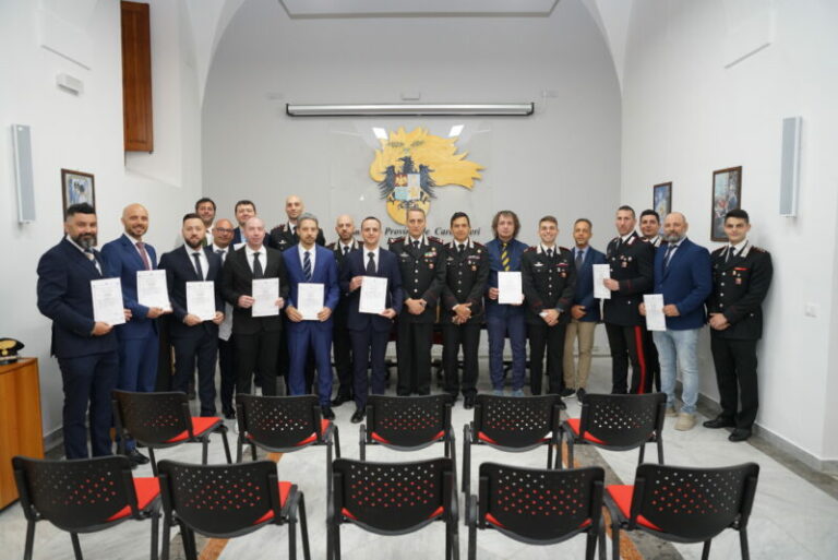 Carabinieri: consegna di encomi al comando provinciale di Palermo