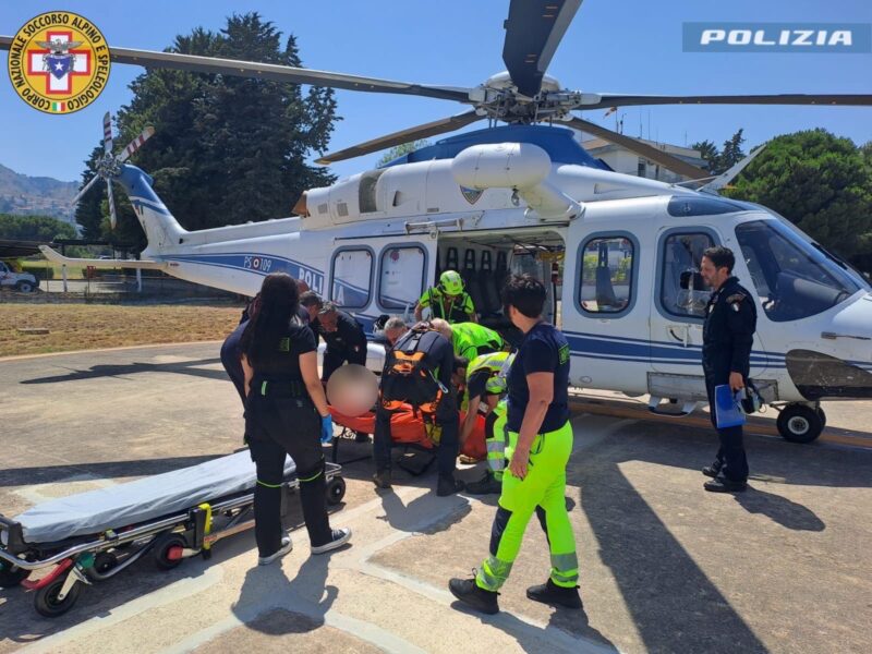 Cefalù: parapendista precipitata in gravi condizioni, trasportata in elicottero FOTO