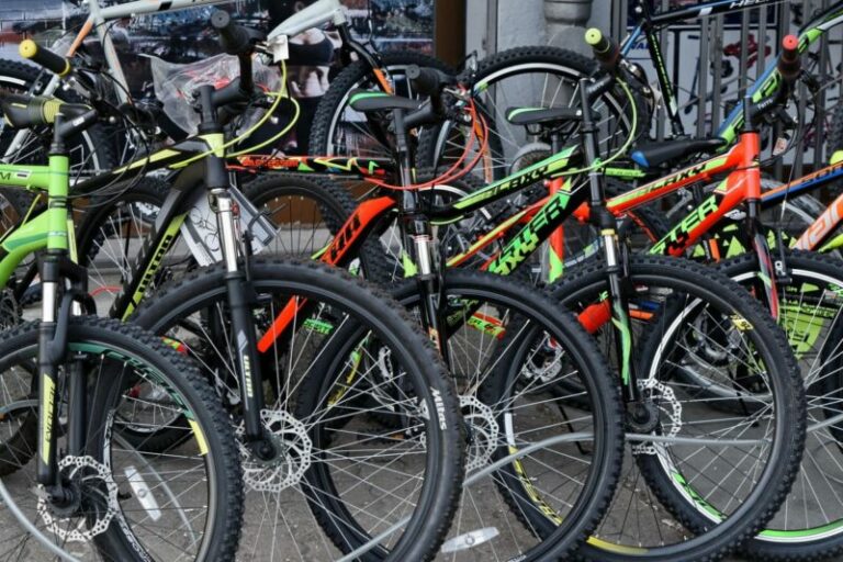 Palermo: poliziotto libero dal servizio ferma un ladro di biciclette