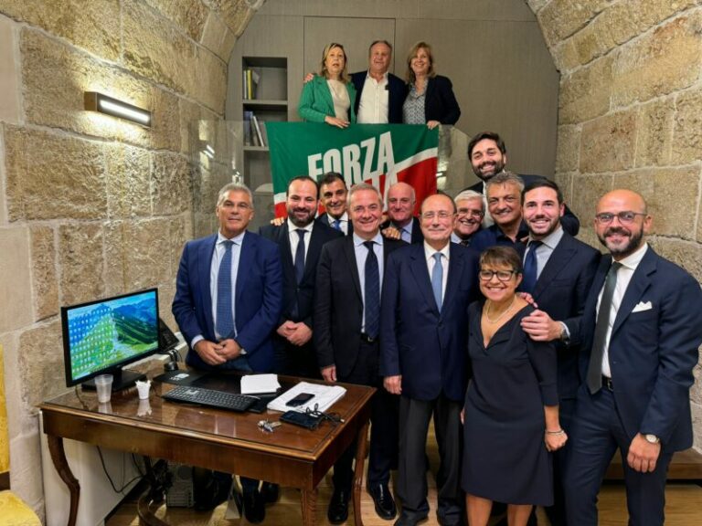 Forza Italia, Schifani incontra gruppo parlamentare: “Unito a sostegno del Governo regionale”