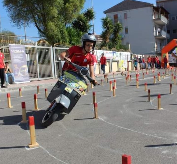 Caccamo: Il giovane Giuseppe Zaffuto confermato campione siciliano di gimkana in vespa FOTO