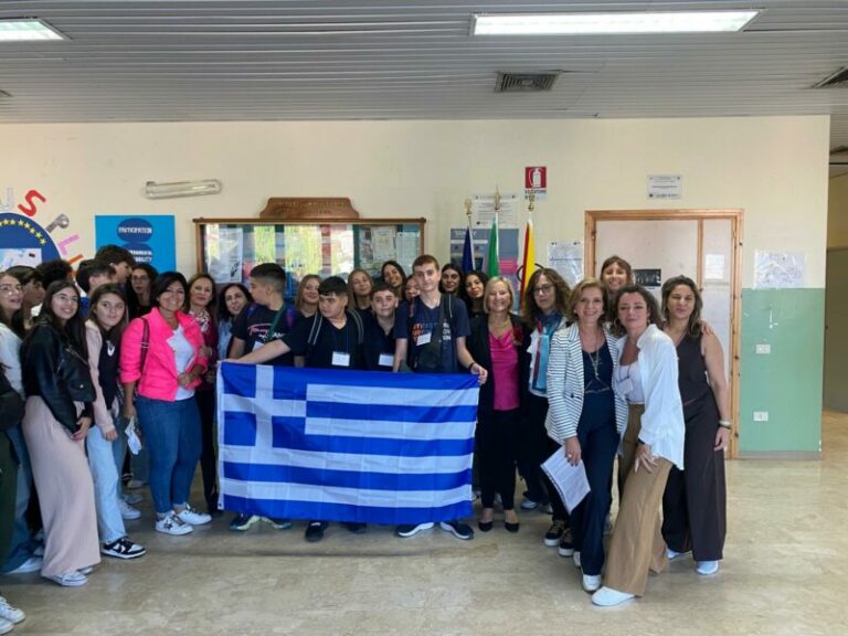 Sudenti: incontro tra il Liceo delle Scienze Umane di Caccamo e alunni e docenti della scuola 2nd Gymnasium of Ierapetra di Creta FOTO