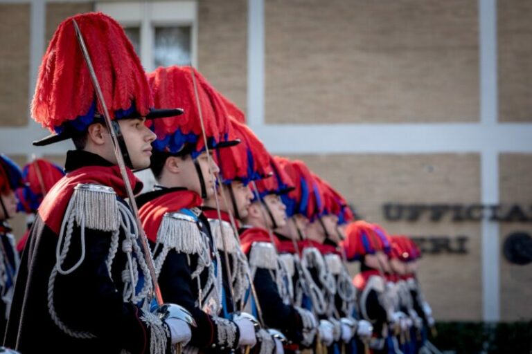 Lavoro Carabinieri: concorso per il reclutamento di 65 allievi ufficiali